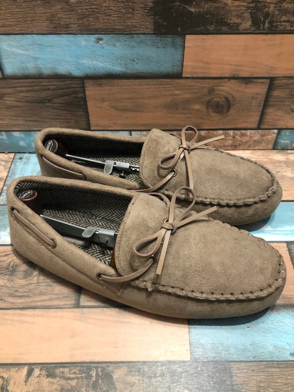 Dockers Moccasin Slippers Tan Faux Suede Men's Size L (9.5-10.5) Bow Laces